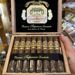 Arturo Fuente Don Carlos Robusto 